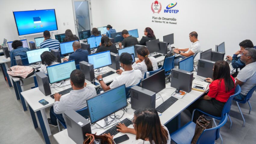 Infotep-destaca-crecimiento-de-su-programa-de-formacion-virtual-en-el-Dia-Mundial-del-Aprendizaje-Digital-850x478