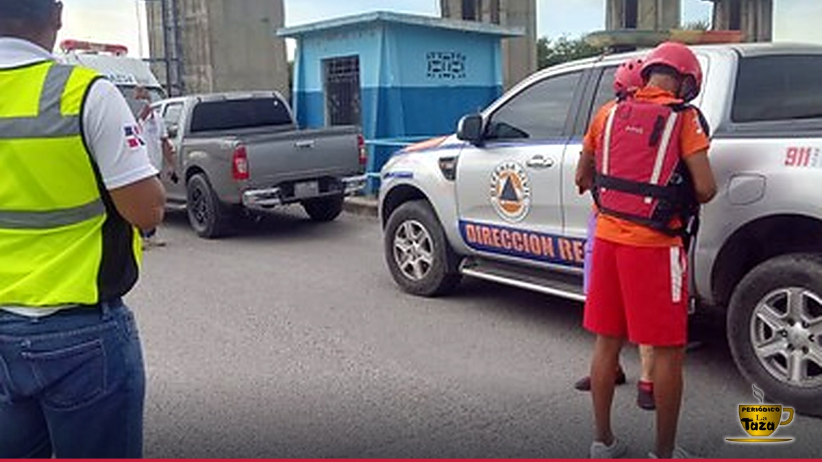 Adolescente fallece ahogado en compuerta de Santiago