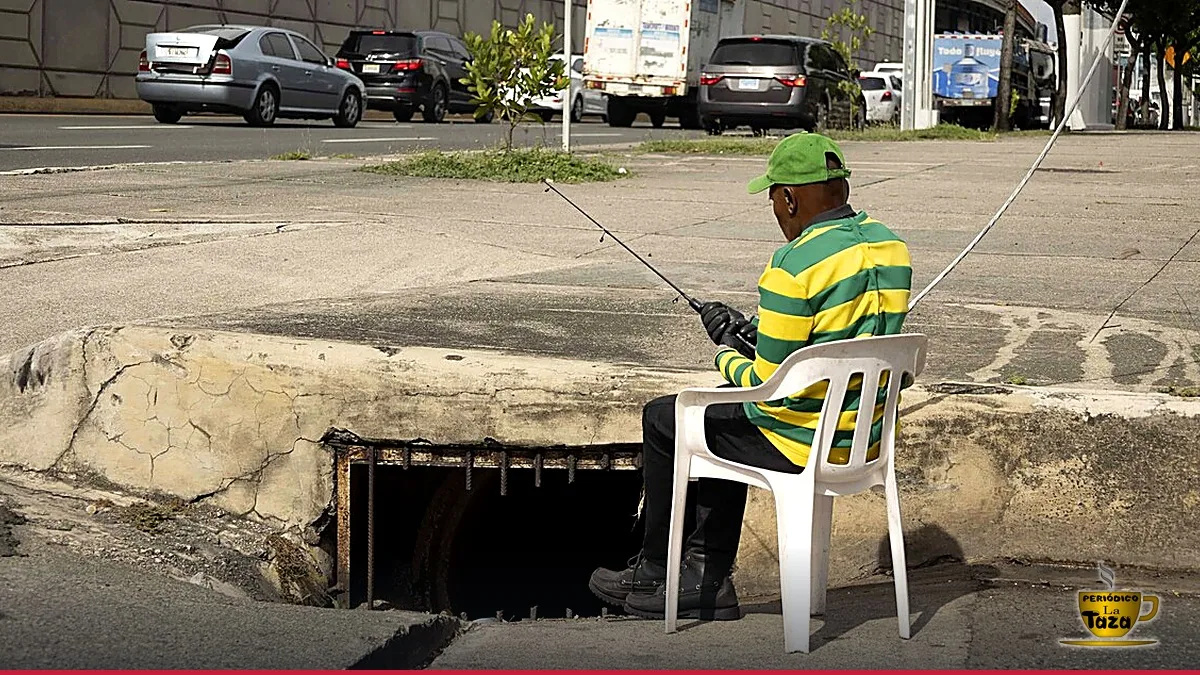 Agujero Peligroso en Calle de Los Jardines