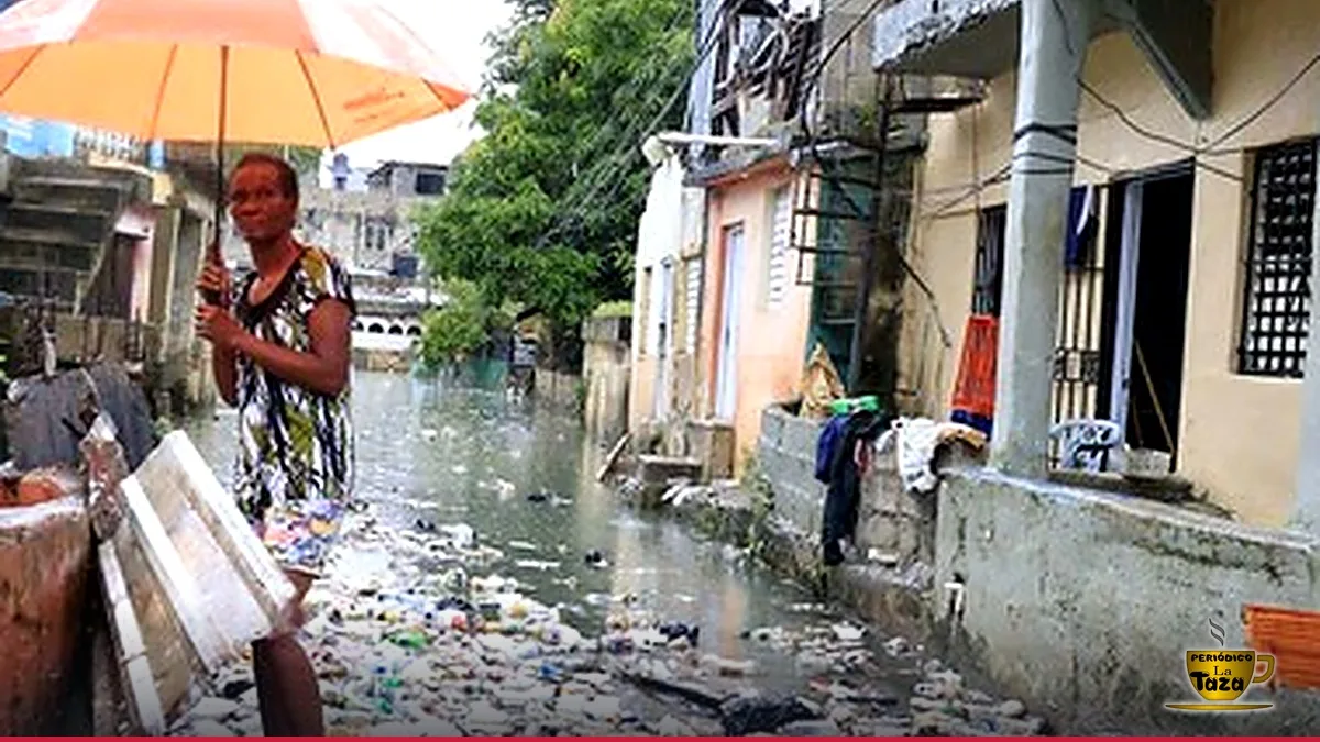Evite sacar basura a las calles para prevenir inundaciones