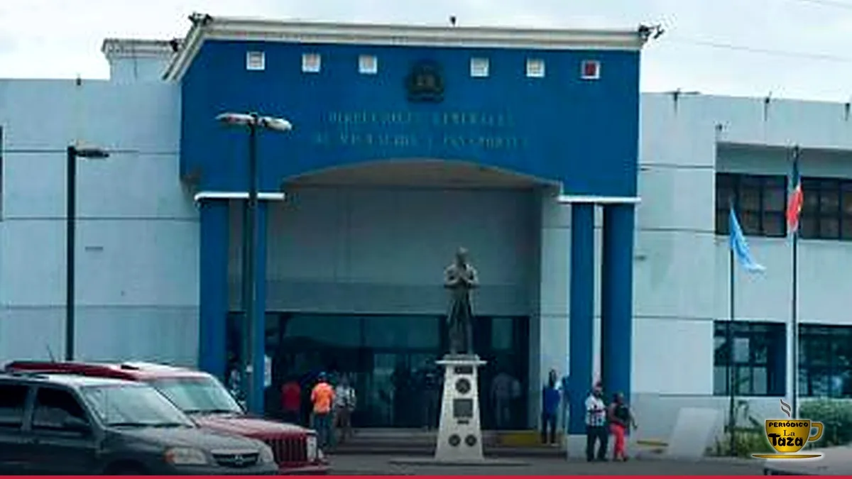 Prisión preventiva para inspector de Migración por tráfico en AILA